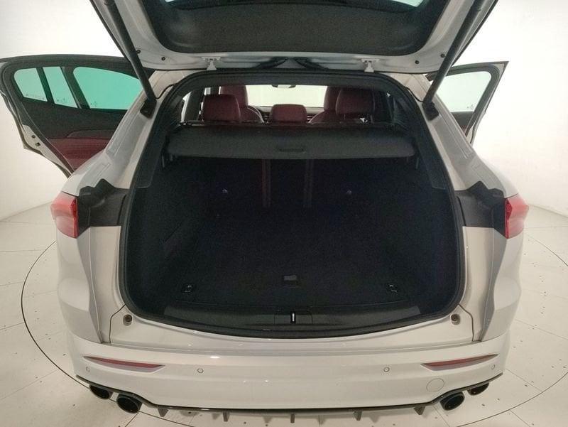 Maserati Grecale 2.0 mhev Modena 330cv auto