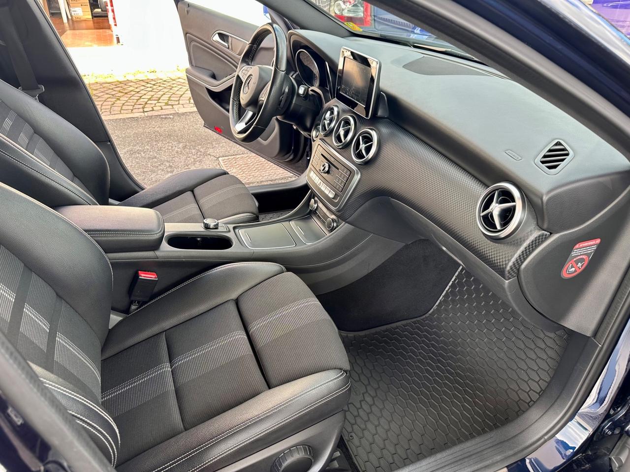 Mercedes-benz A 180 A 160 d Automatic Premium COME NUOVA