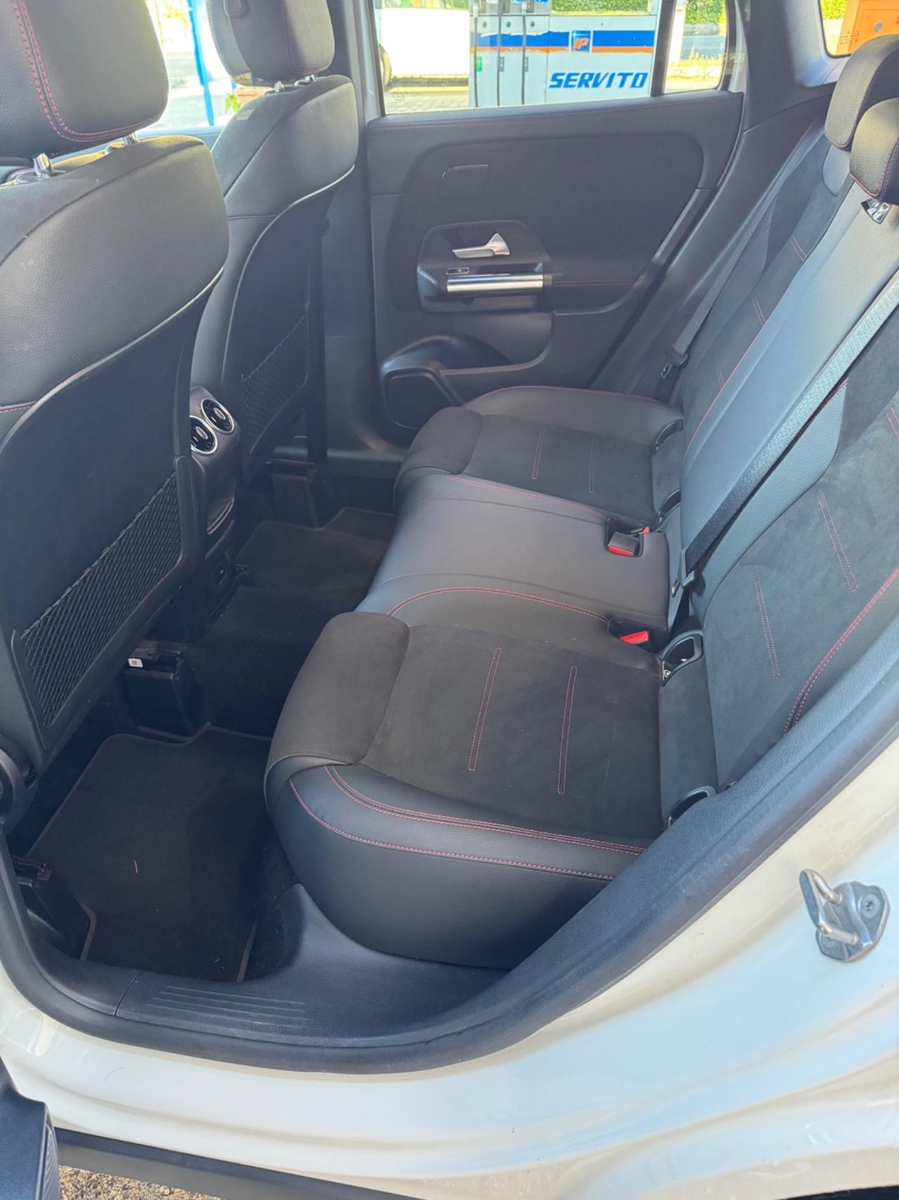 Mercedes-benz GLA 200 180 d Premium AMG