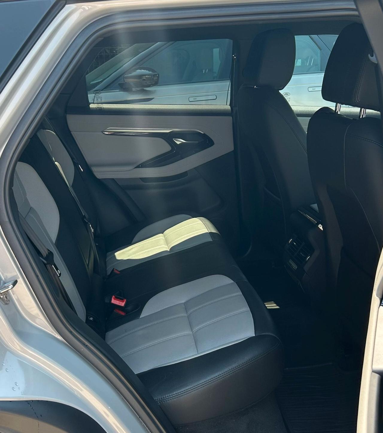 Range Rover Evoque 2.0D AWD Auto R-Dynamic SE