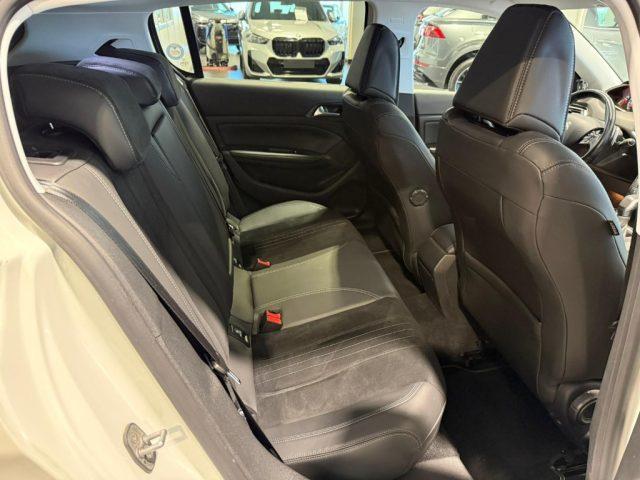 PEUGEOT 308 PureTech Turbo 130 S&S EAT6 Allure NAVI - BT - 17