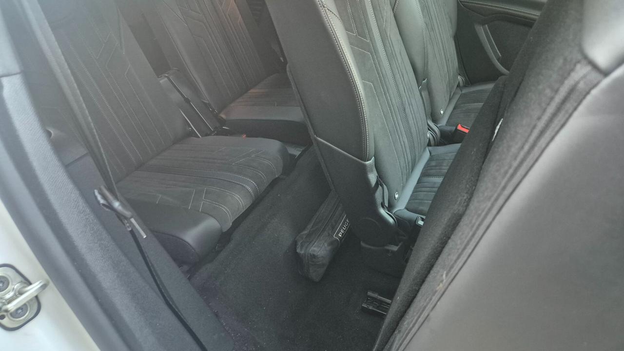 Peugeot 5008 BlueHDi 130 S&S EAT8 GT Pack