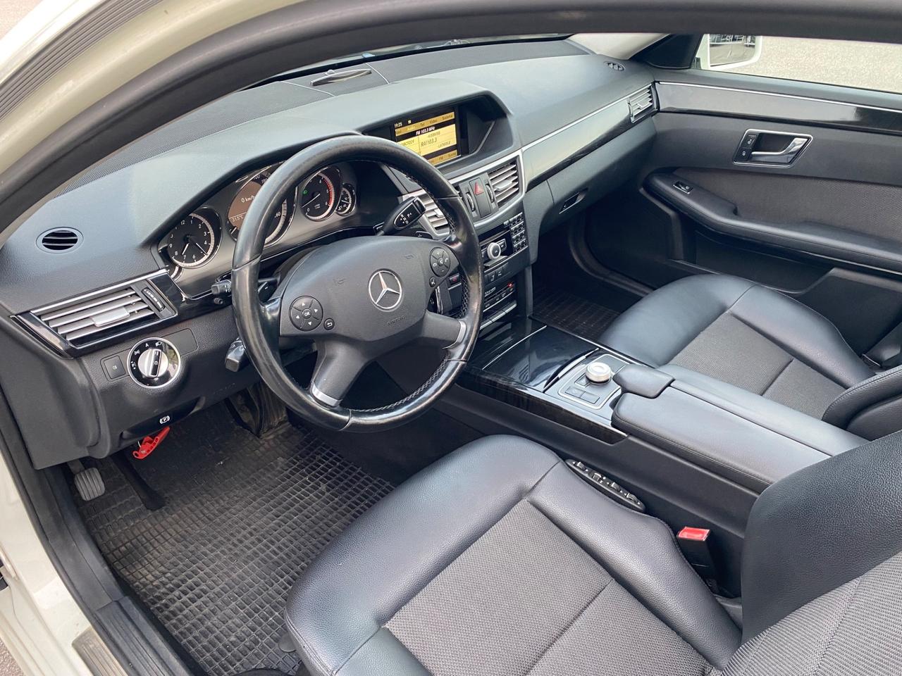 Mercedes E 350 S.W 4 MATIC TETTO APRIBILE FULL