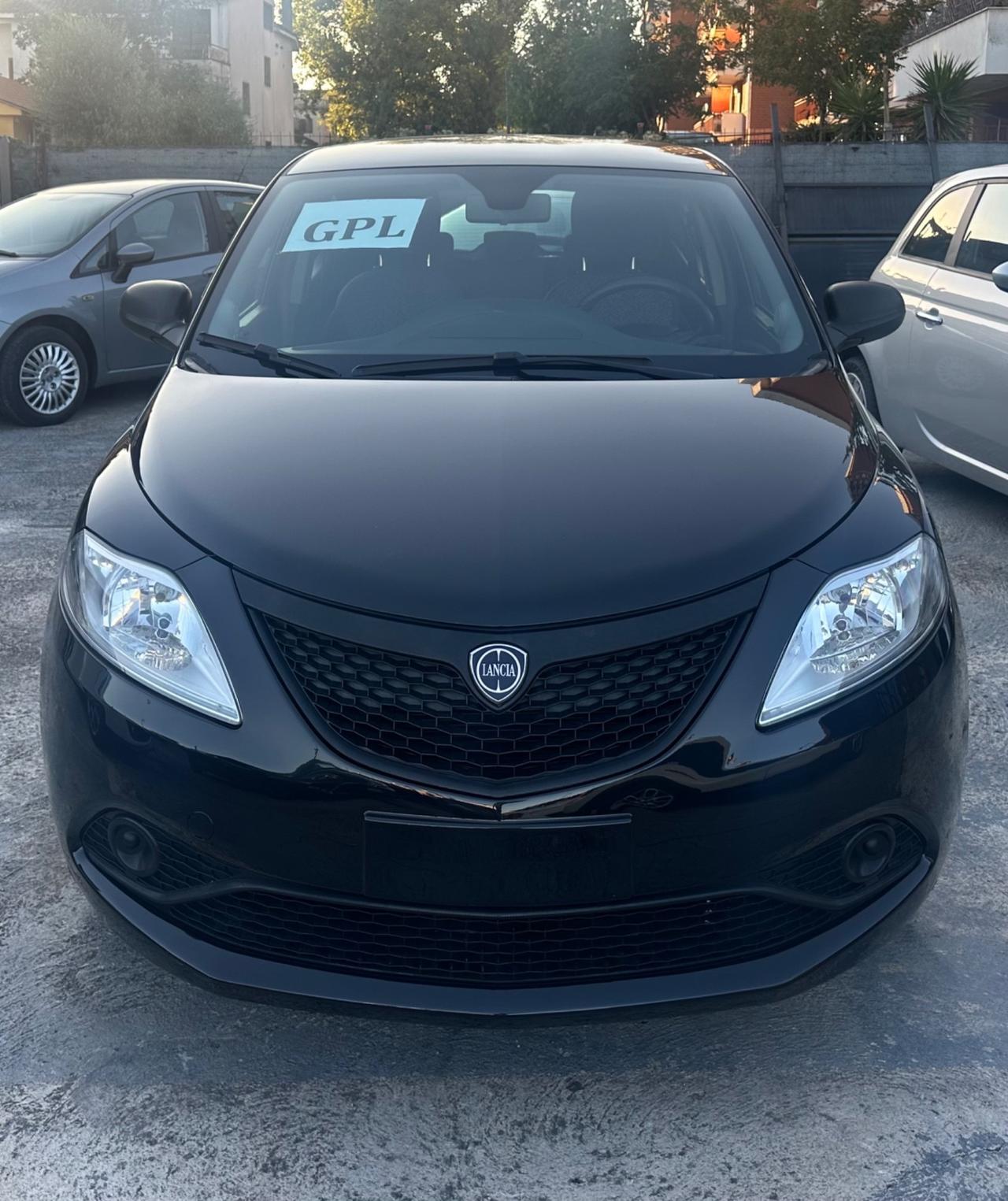 Lancia Ypsilon 1.2 69 CV 5 porte GPL Ecochic Platinum km 89.000