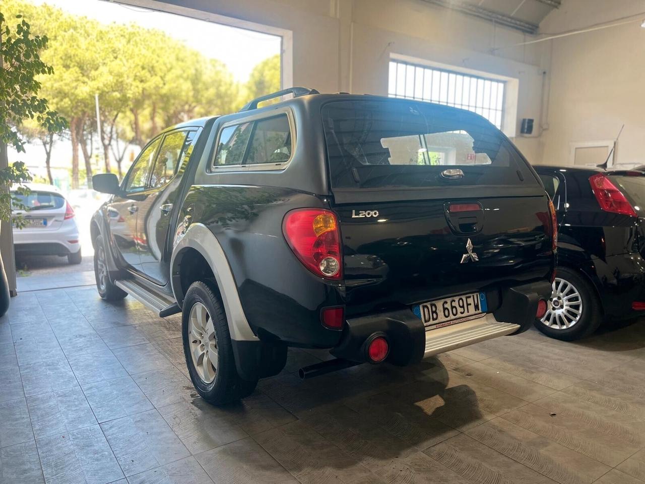 MITSUBISHI L200 2.5 4X4 136CV DOUBLE CAB INTENSE+HARDTOP