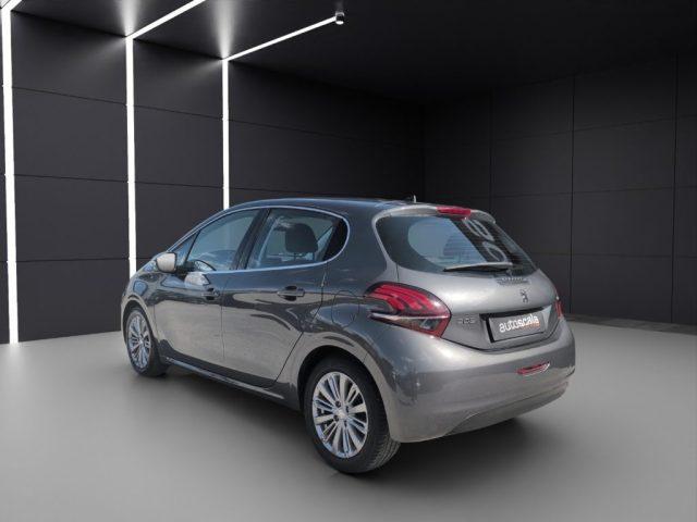 PEUGEOT 208 1° serie PureTech 82 5 porte Allure