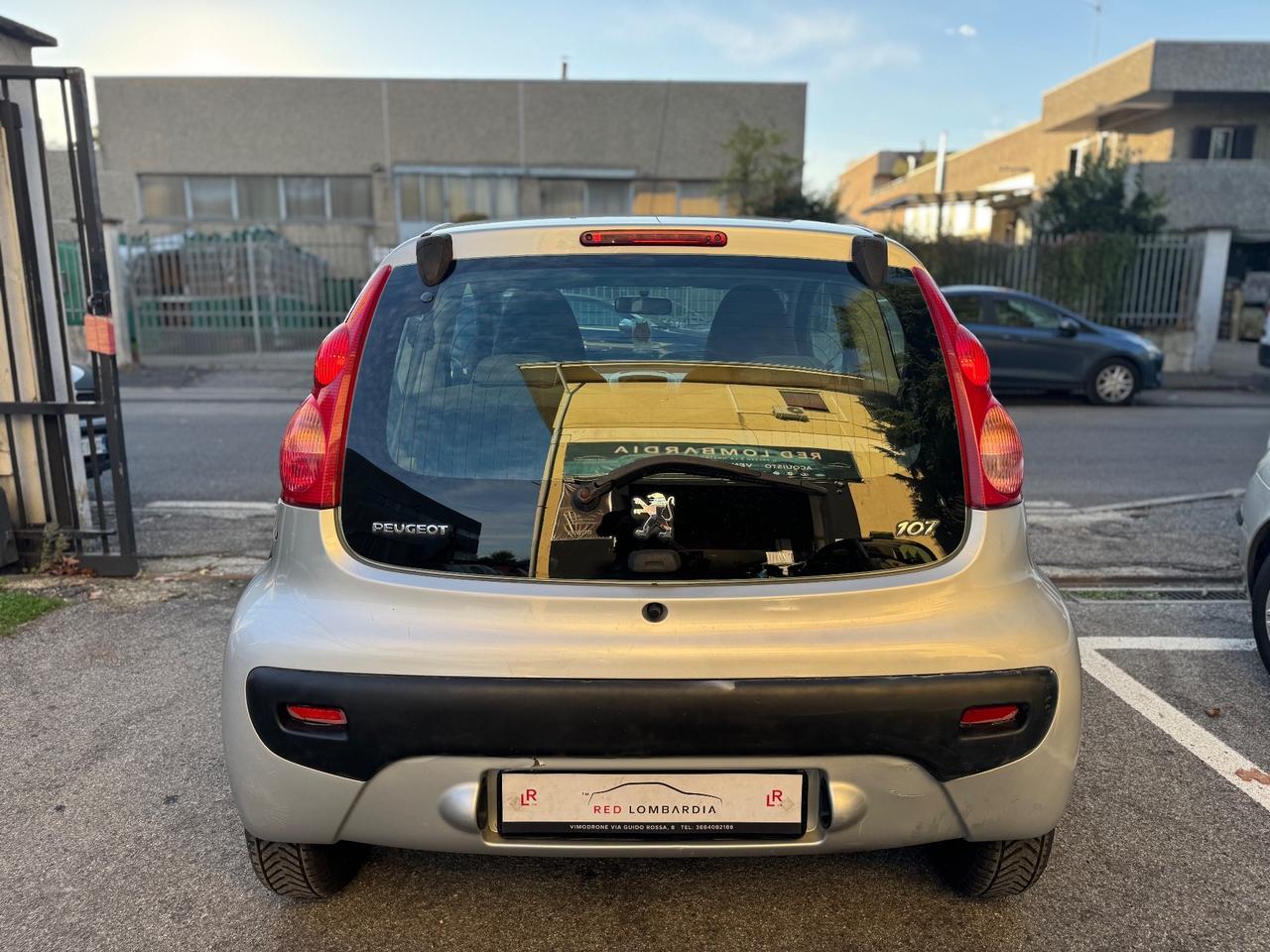 Peugeot 107 1.0 68CV 3p. Sweet Years 2Tronic