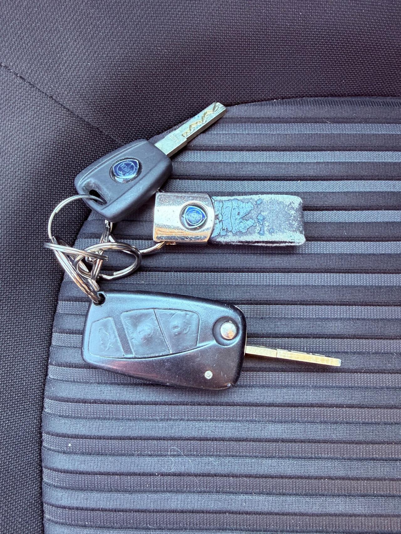 Lancia Ypsilon restayling 1.2 benzina Unicaproprietà