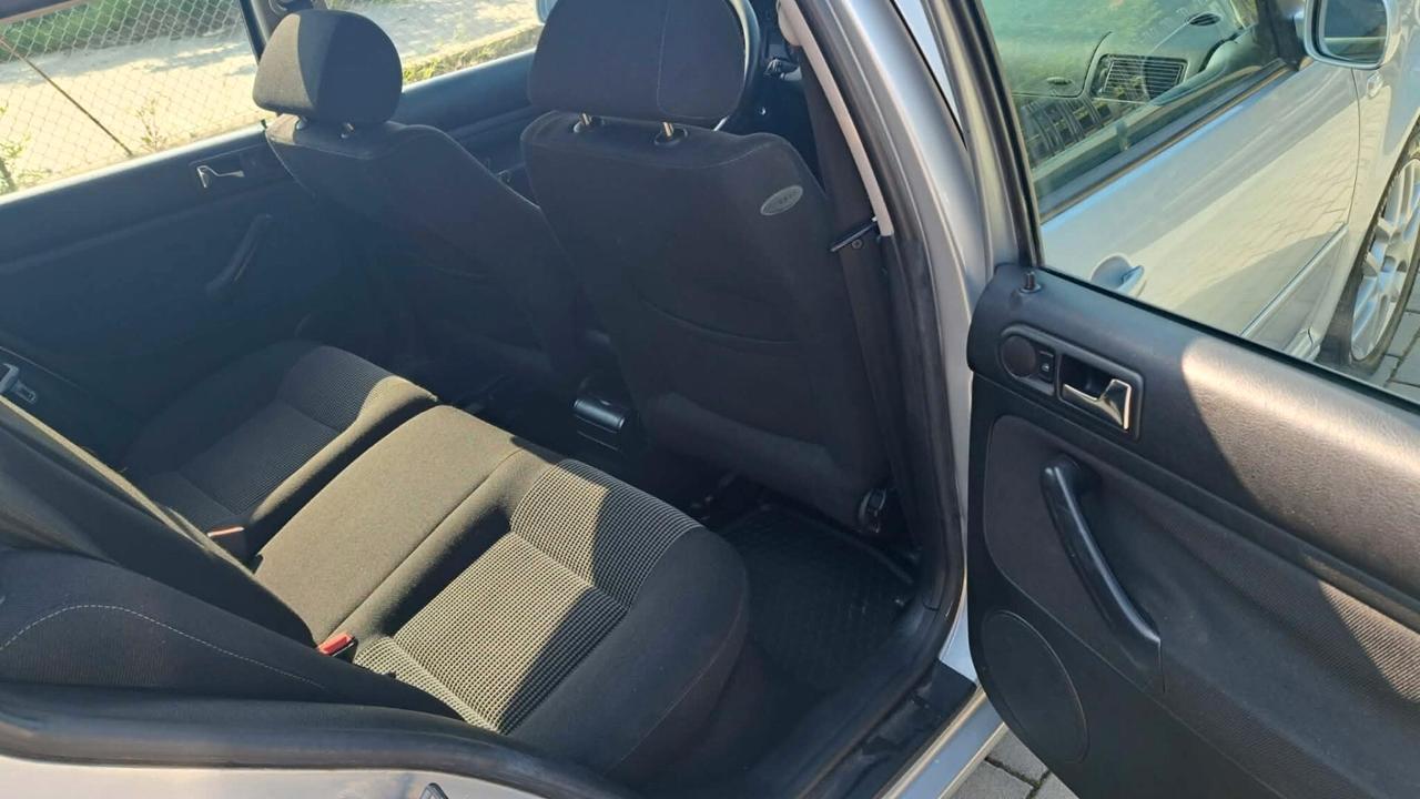 Volkswagen Golf 1.9 TDI/115 CV cat 5 porte Highline