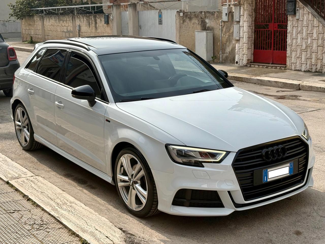 Audi a3 spb 2.0tdi 150cv-"TETTO-S-LINE-GANCIO TRAINO"-'17