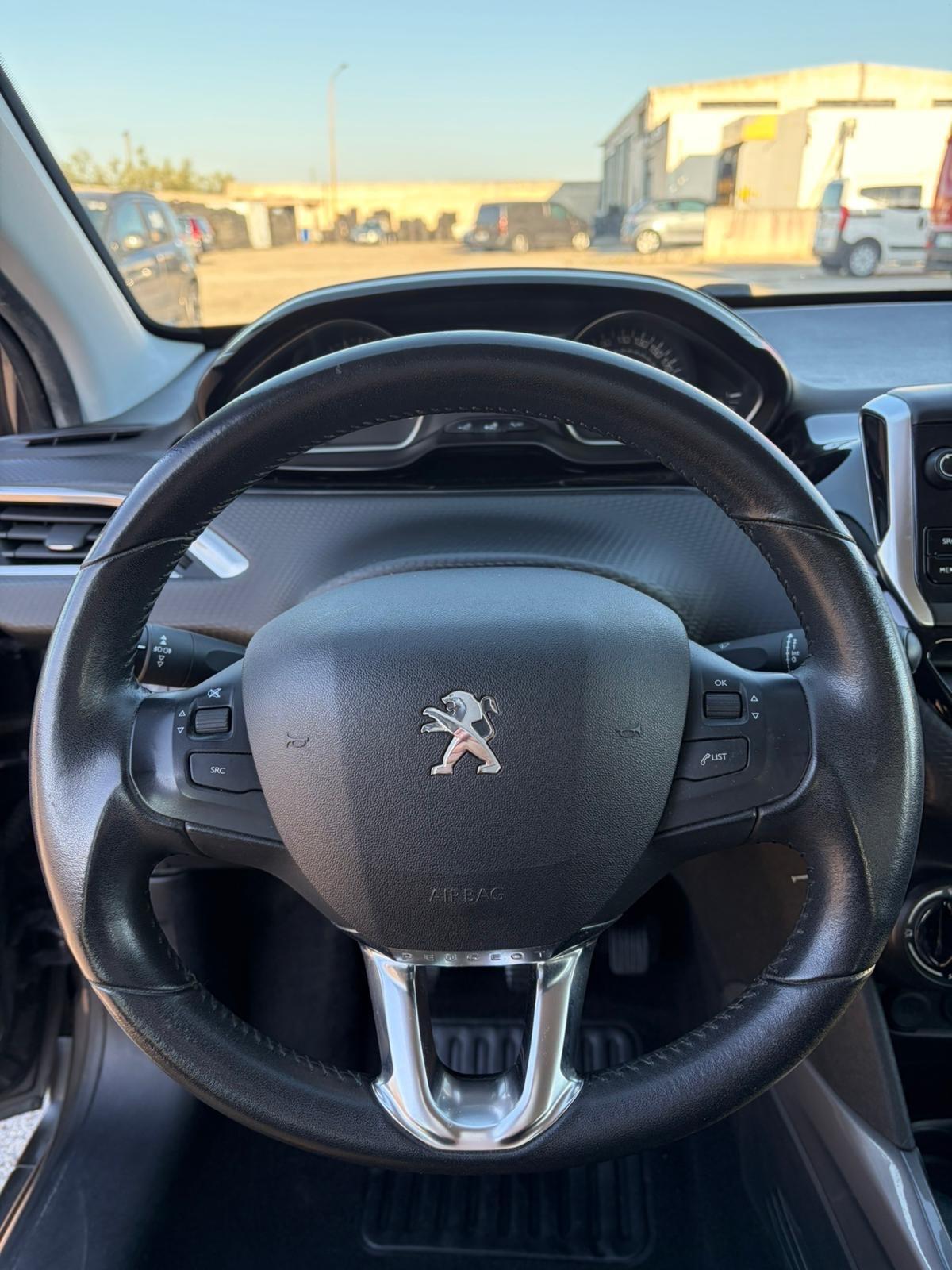 Peugeot 2008 PureTech 82 Allure