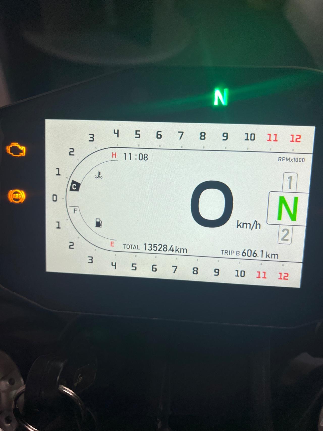 Benelli Leoncino 800