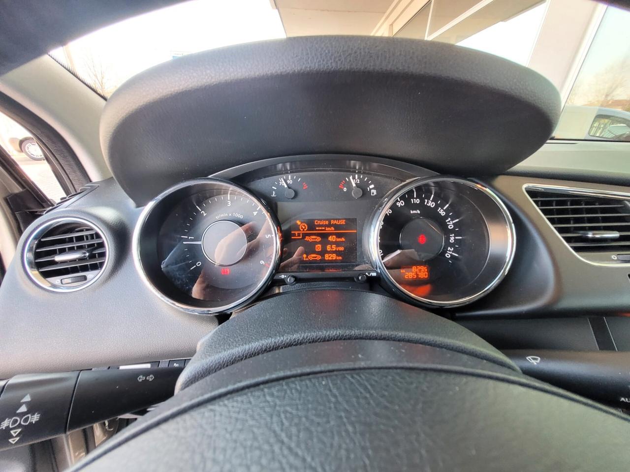 Peugeot 3008 1.6 HDi 110CV Premium