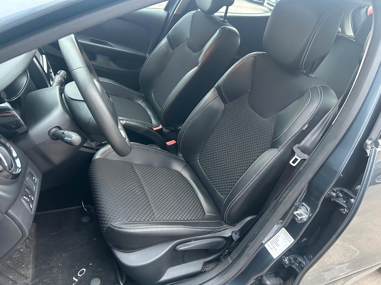 Renault Clio dCi 8V 75 CV 5 porte Moschino Zen