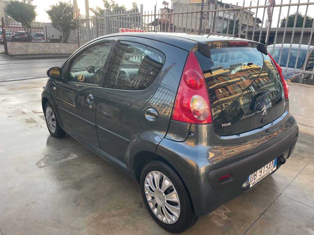 Peugeot 107 1.0 68CV 5p. Sweet Years