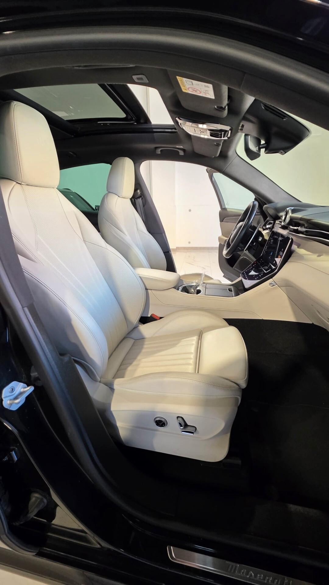 Maserati Grecale MHEV 330 CV AWD Modena