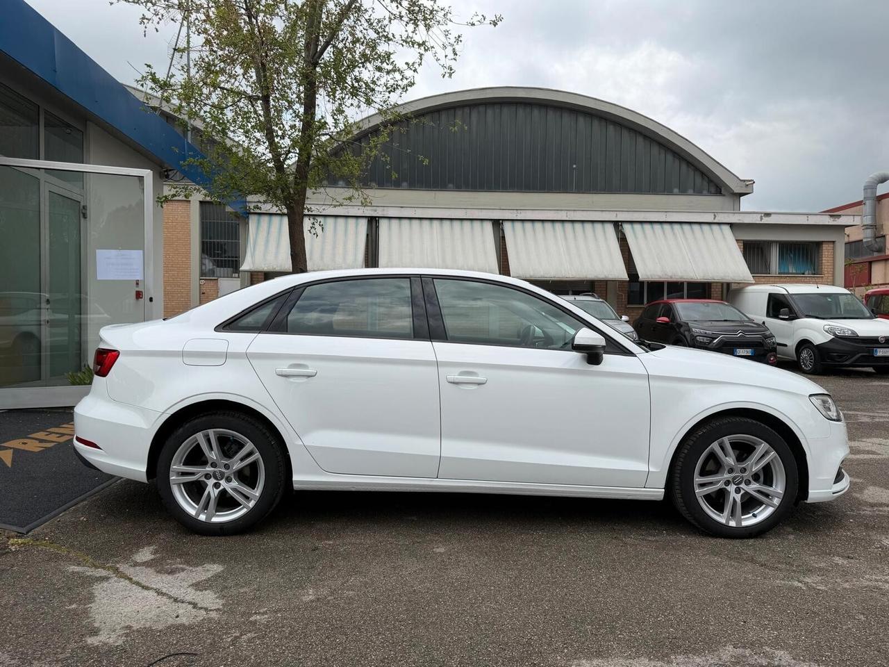 Audi A3 Sedan 30 TDI Admired