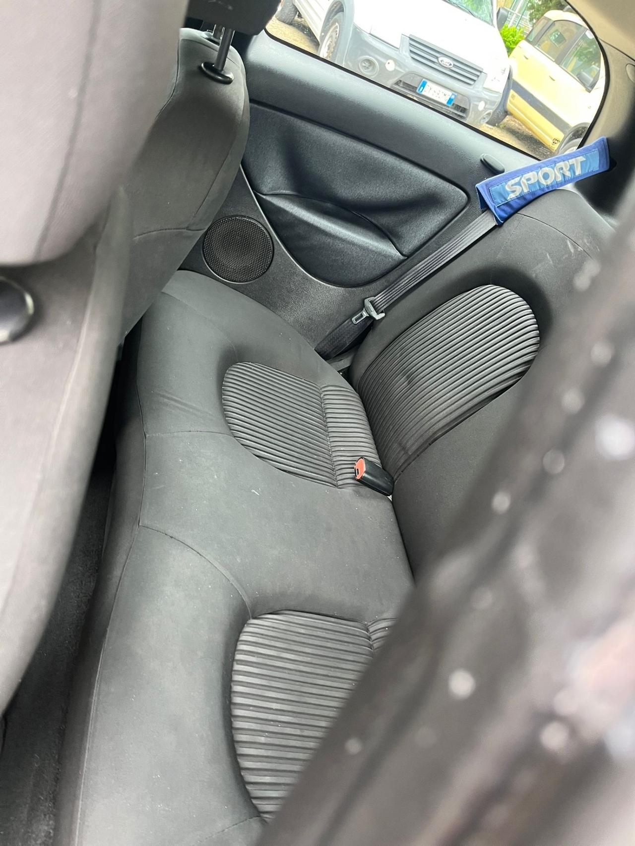 Lancia Ypsilon 1.3 MJT 75 CV Elle