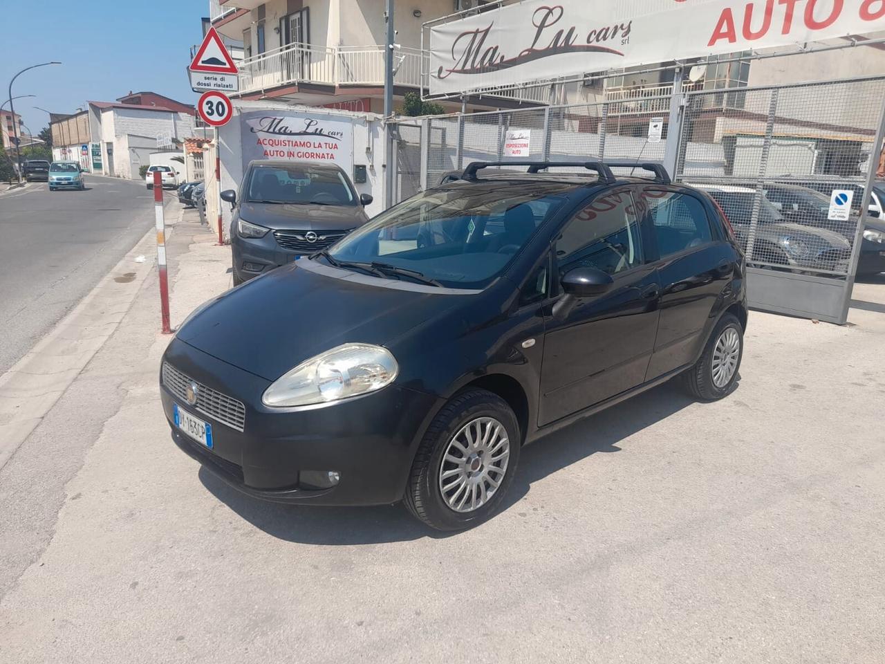 Fiat Grande Punto 1.4cc metano 12 mesi garanzia-2009