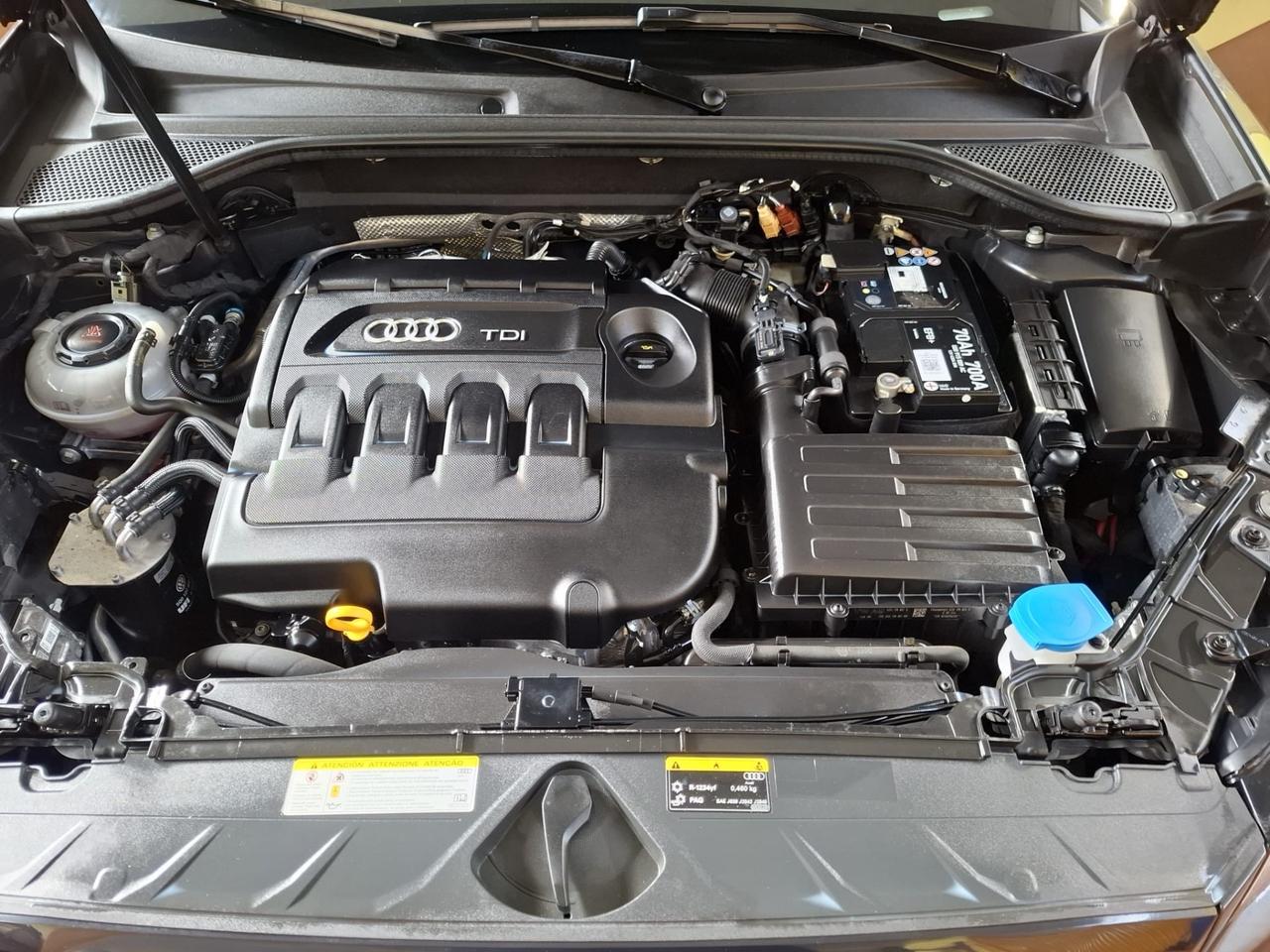 Audi Q2 30 TDI S tronic Identity Black full optional