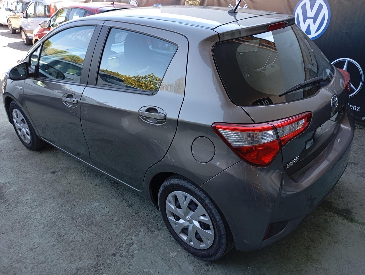 Toyota Yaris 5P 1.5 Hybrid Business Aut.