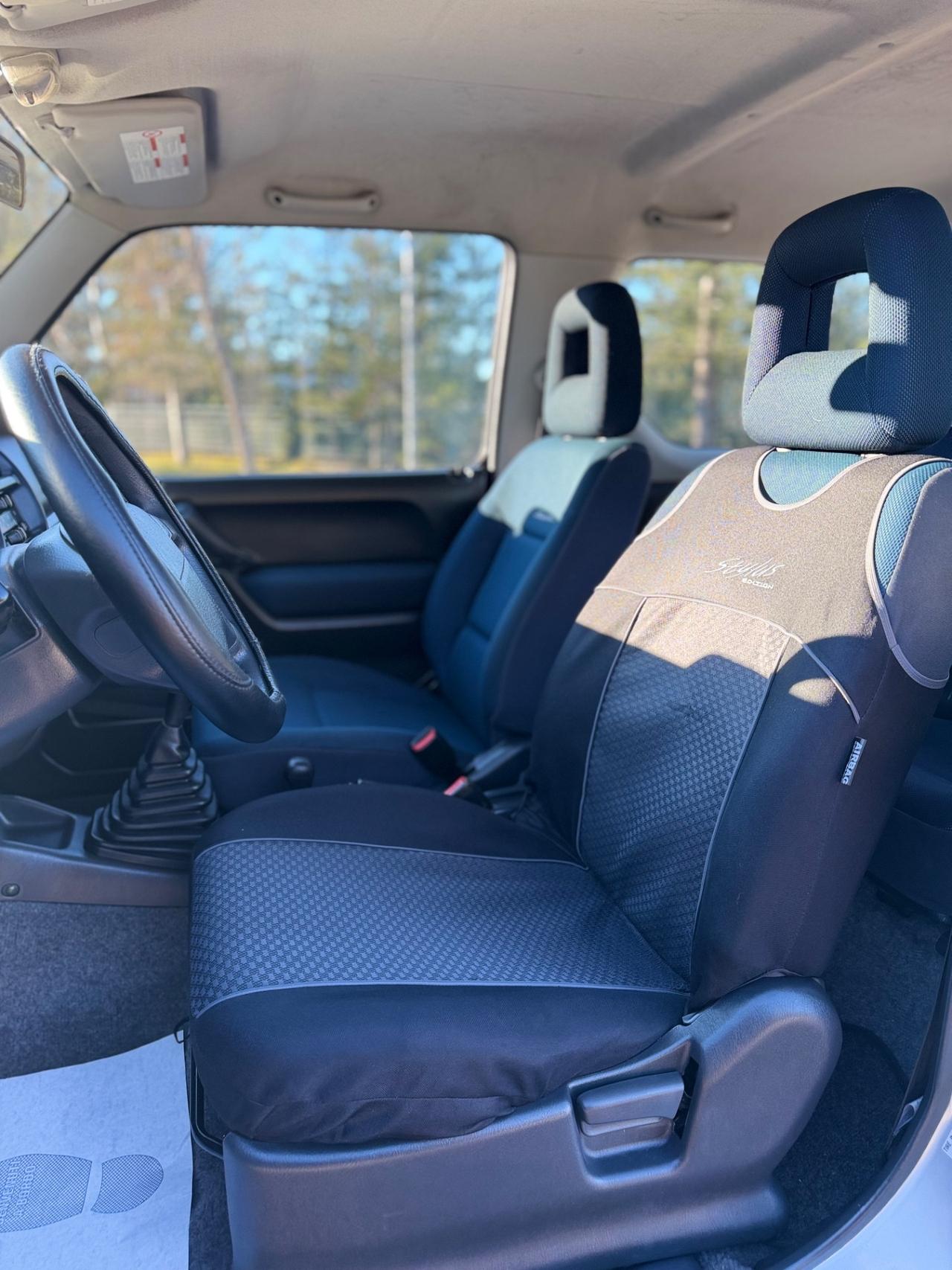 Suzuki Jimny 1.3i 16V cat 4WD JLX