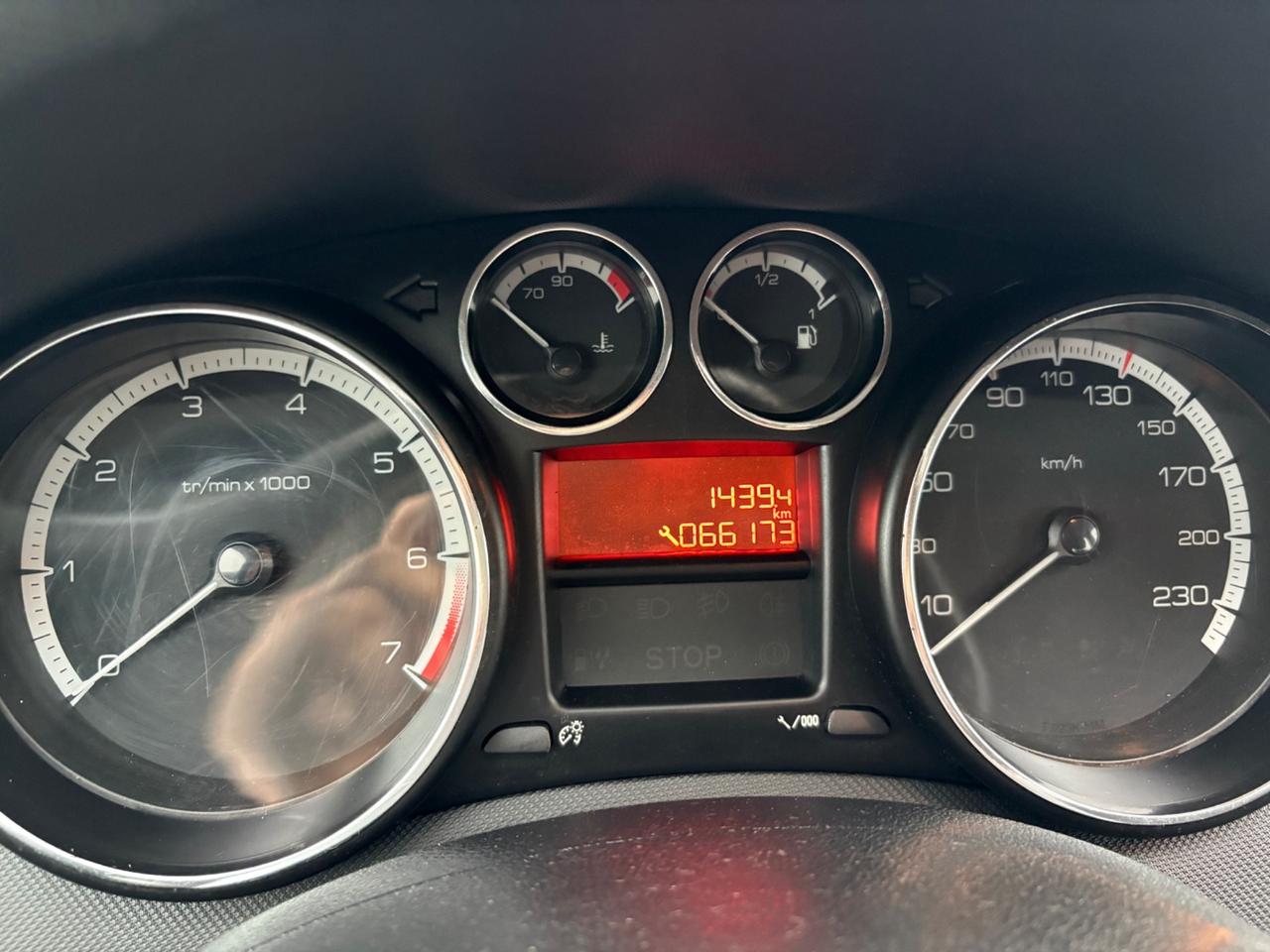 Peugeot 308 1.4 VTi 98CV SW Premium