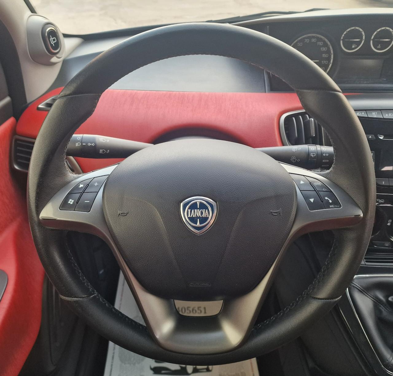 Lancia Ypsilon 1.3 MJT 95CV