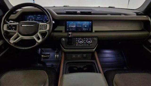 LAND ROVER Defender 110 3.0D I6 250 CV AWD X-Dynamic HSE IVA ESPOSTA