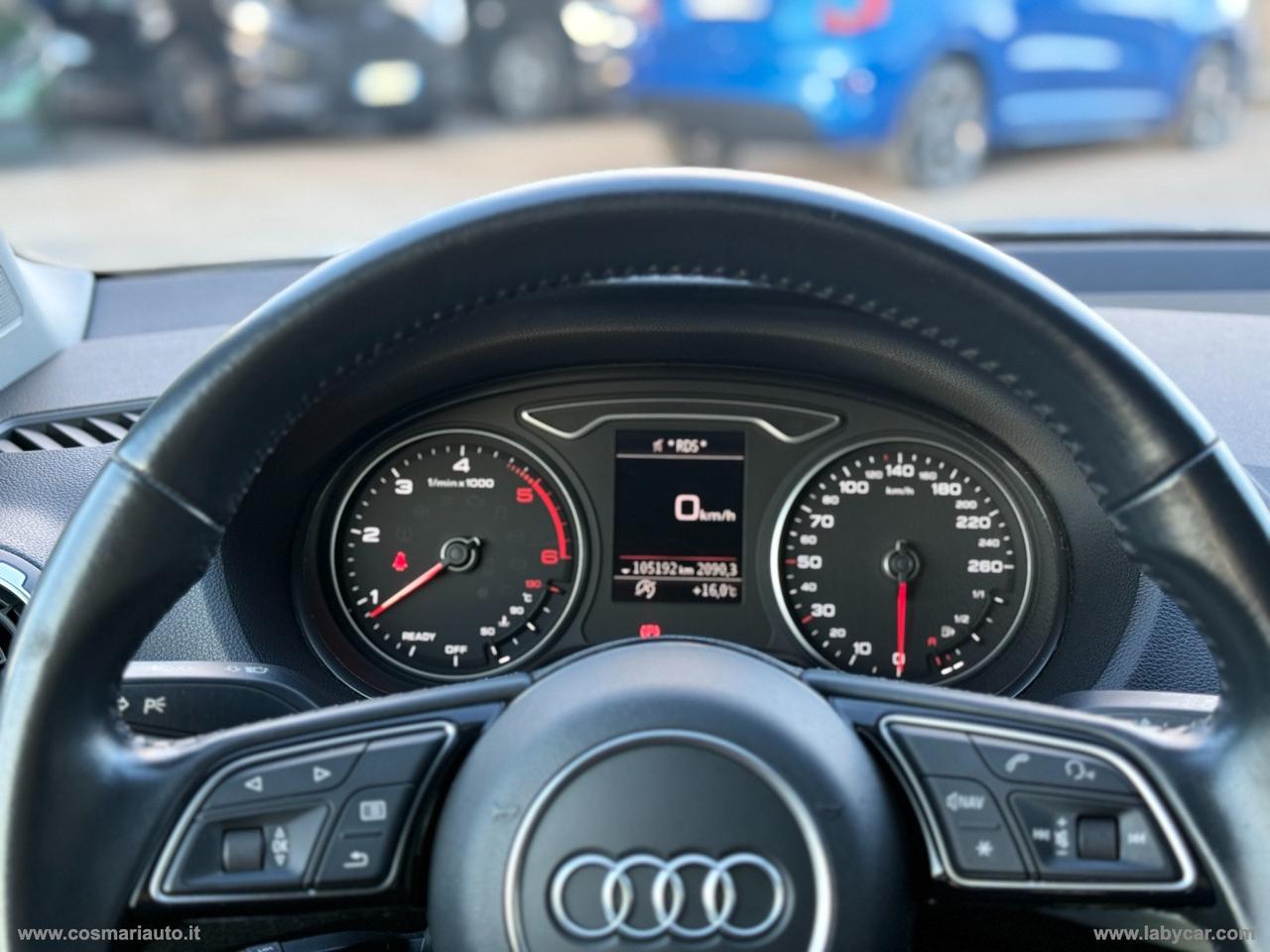 AUDI Q2 30 TDI Business Design