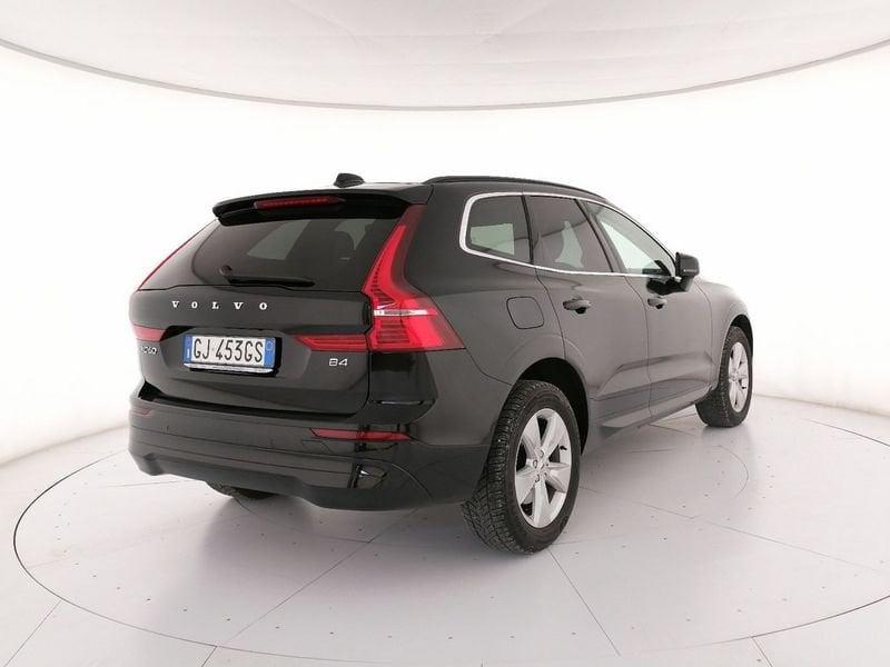 Volvo XC60 2.0 b4 Momentum auto