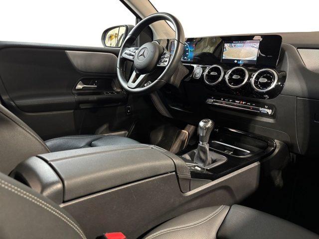 MERCEDES-BENZ B 180 Sport