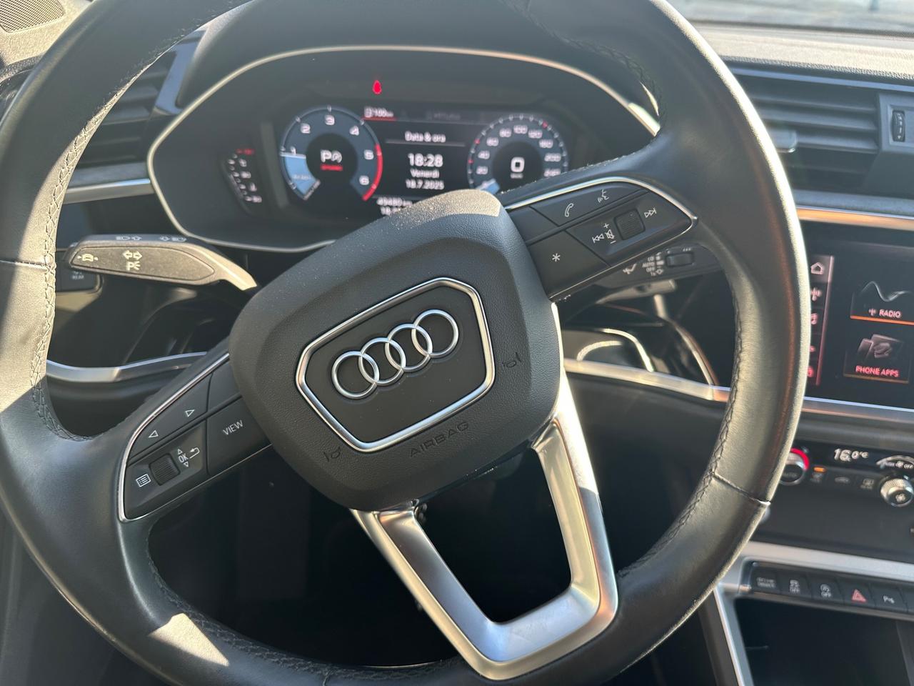 Audi Q3 35 TDI S tronic line edition