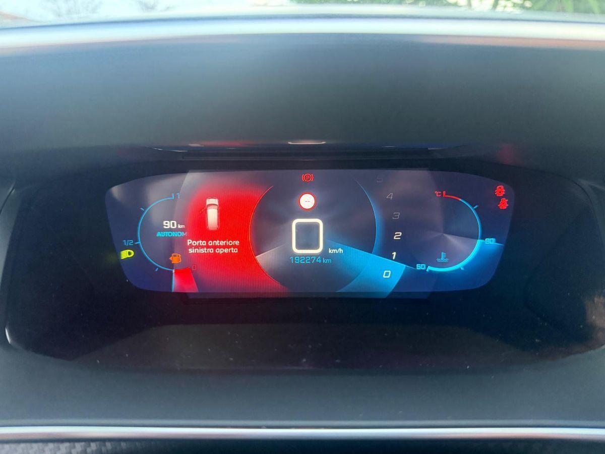 PEUGEOT - 2008 - BlueHDi 100 S&S Allure