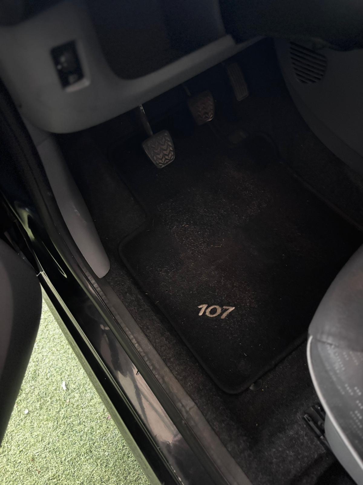 Peugeot 107 1.0 68CV 5p. Sweet Years