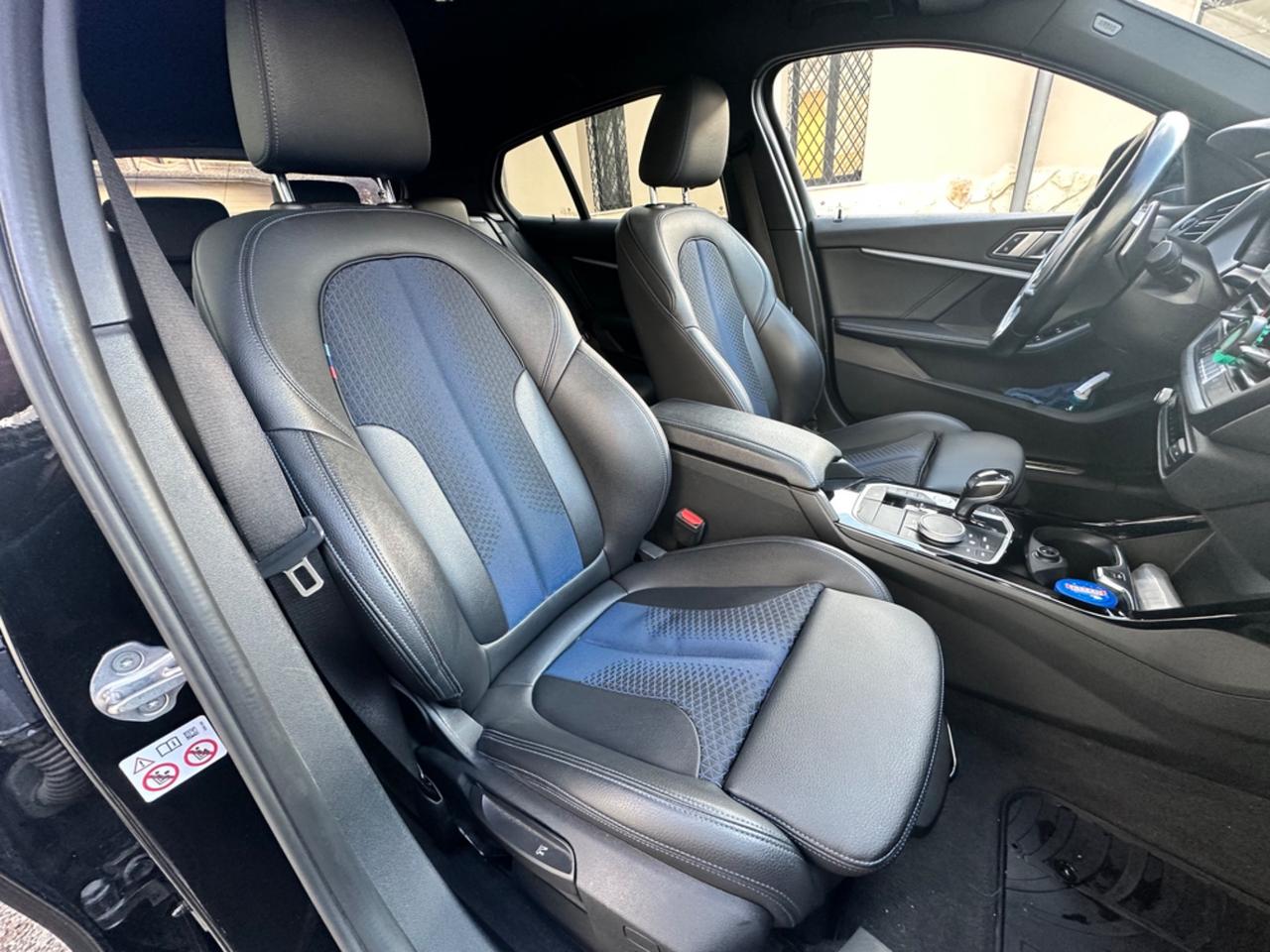 Bmw 118 118d 5p. Msport