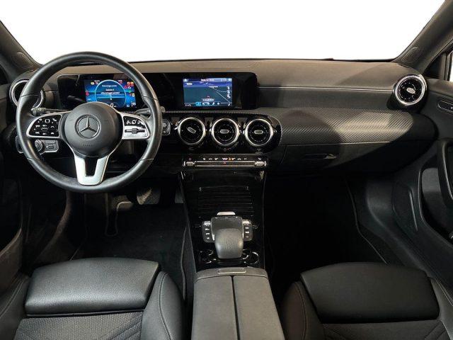 MERCEDES-BENZ A 180 Automatic Business Extra