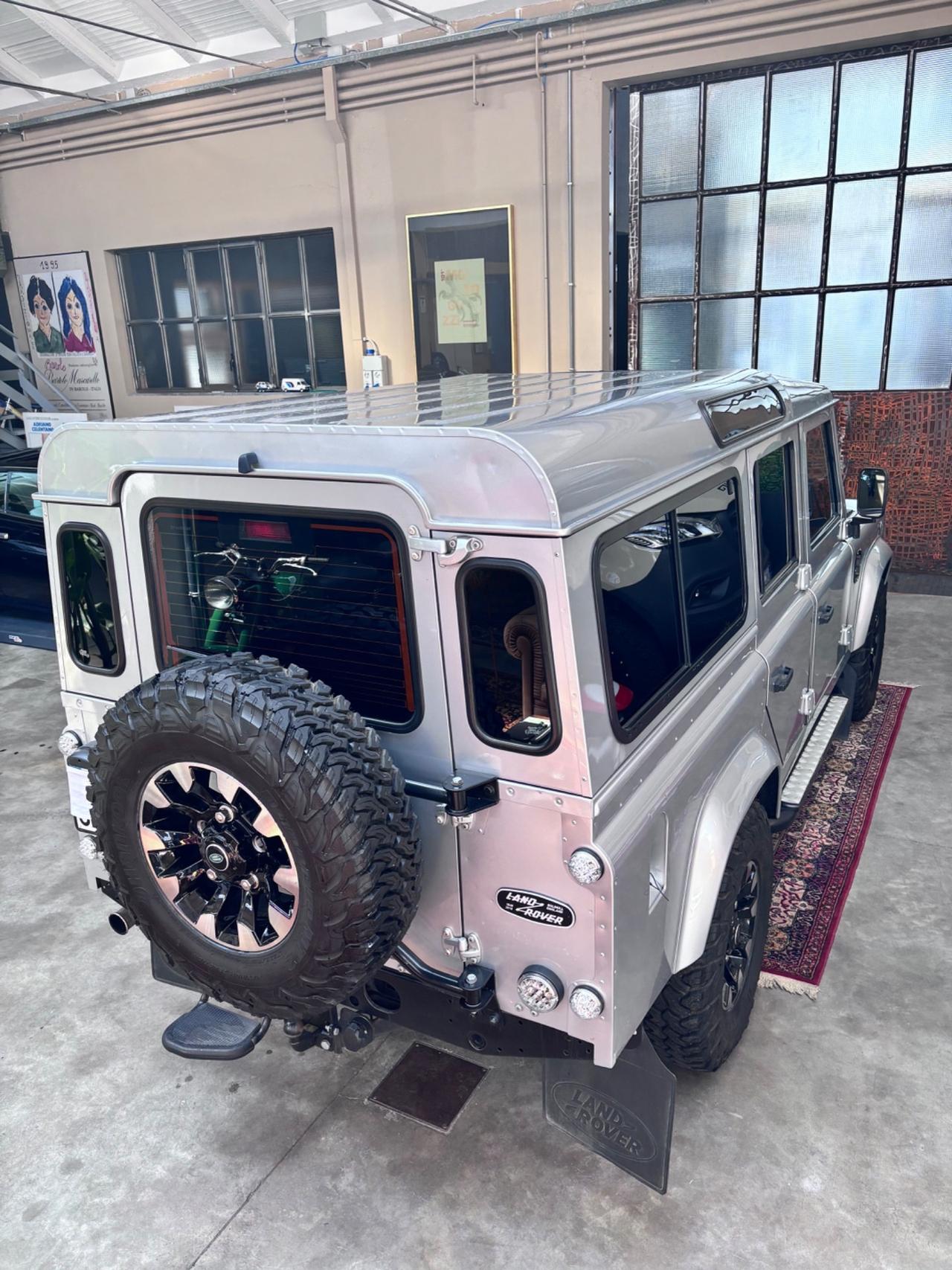 Land Rover Defender 110 2.2 TD4 Station Wagon SE N1