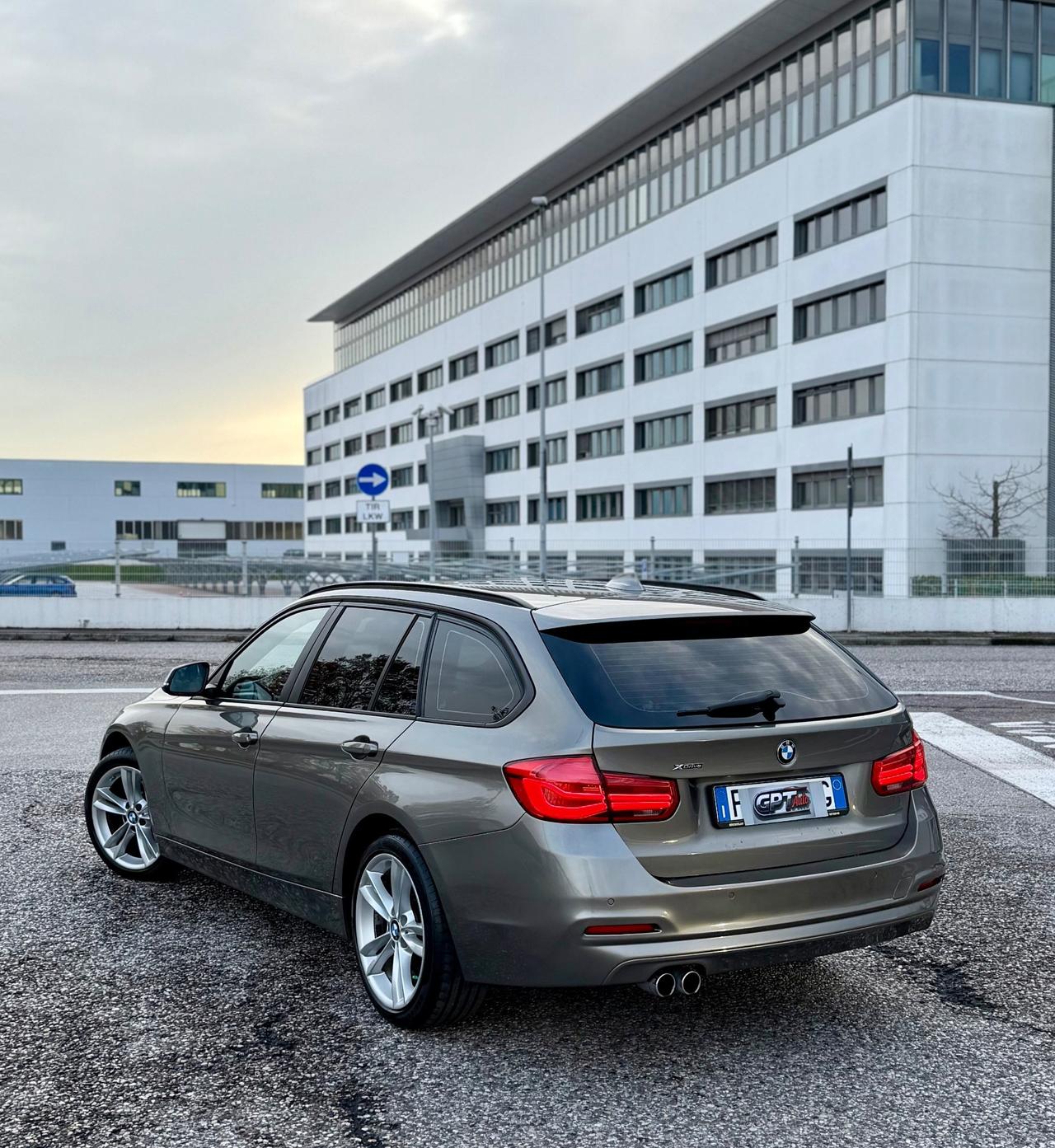 Bmw 320 320d xDrive Luxury