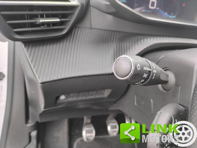 PEUGEOT 2008 PureTech 130 S&S GT Line