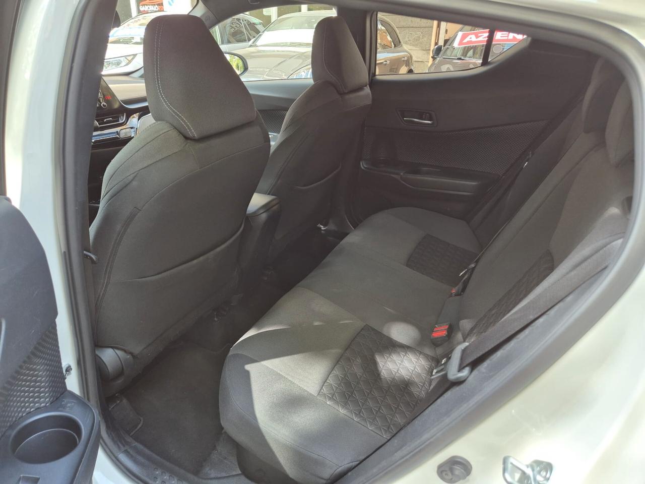 Toyota C-HR Hybrid TREND / NO OBBL. FINANZ.
