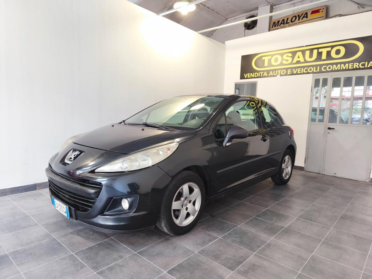 Peugeot 207 1.4 75 CV GPL