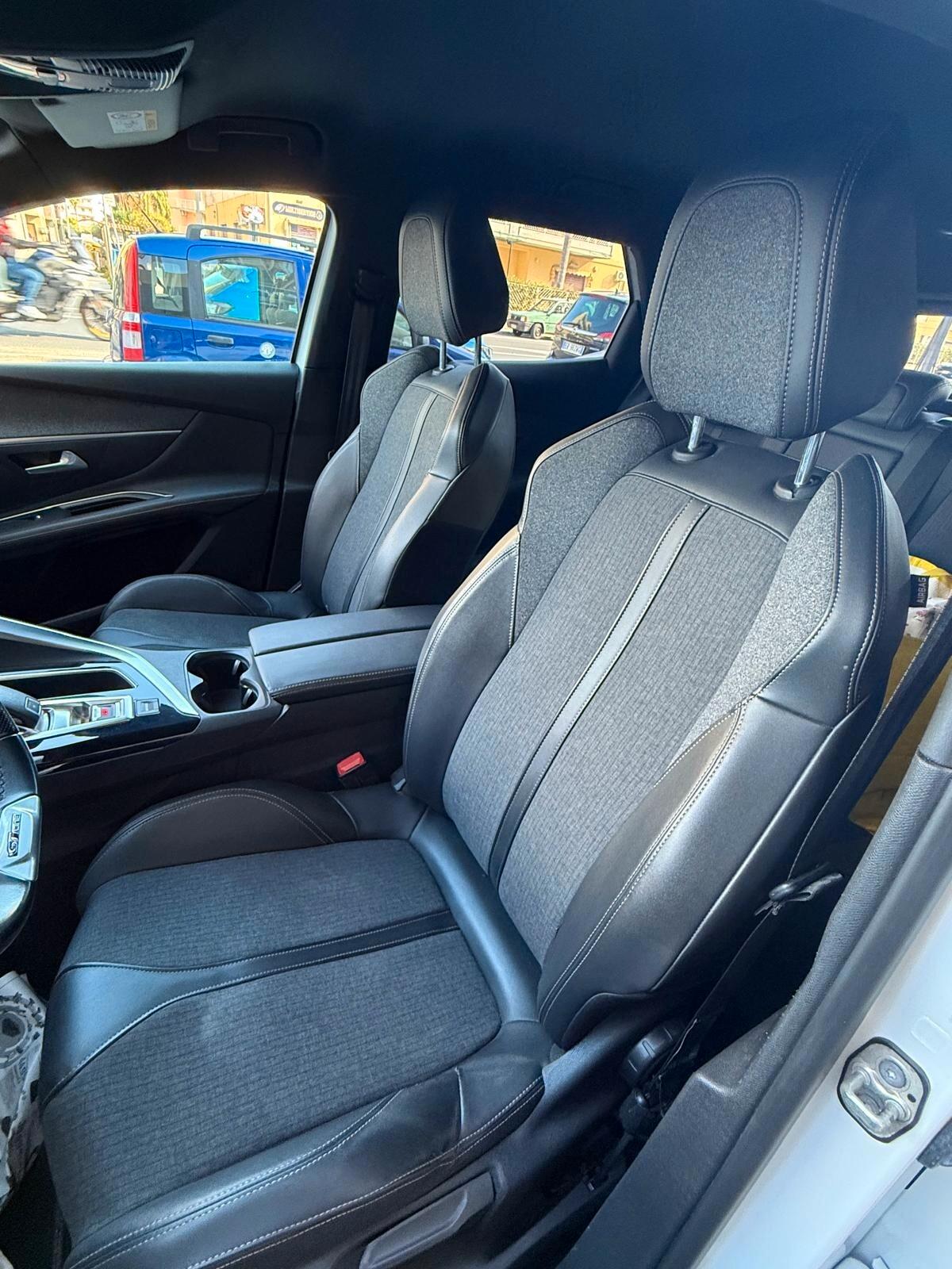 Peugeot 3008 BlueHDi 130 S&S EAT8 Allure