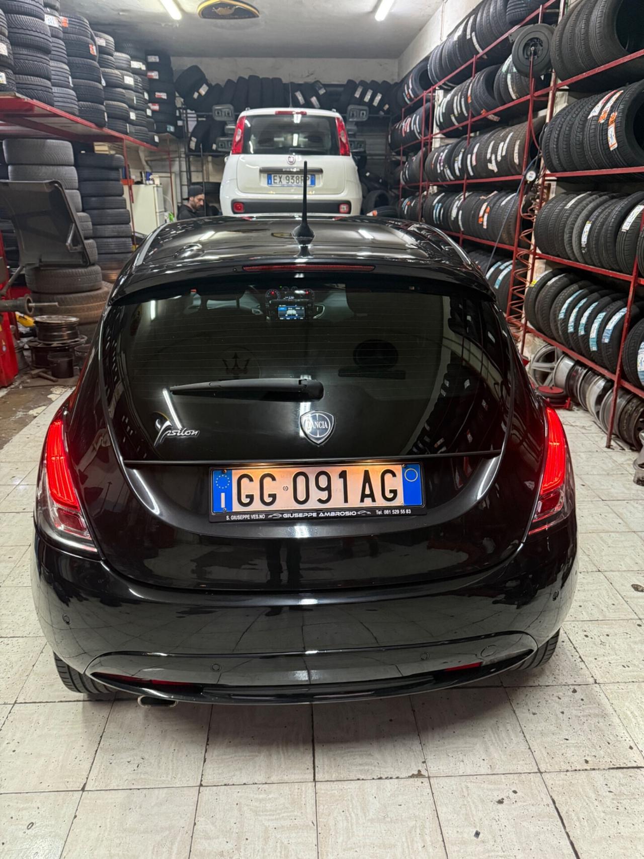 Lancia Ypsilon 1.2 69 CV 5 porte GPL ECOCHIC