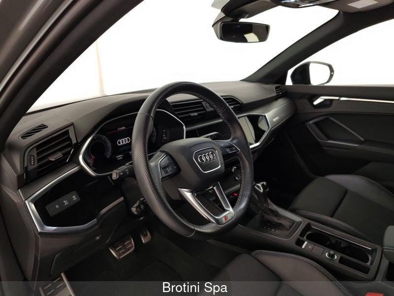 Audi Q3 Q3 35 TDI S tronic Identity Black