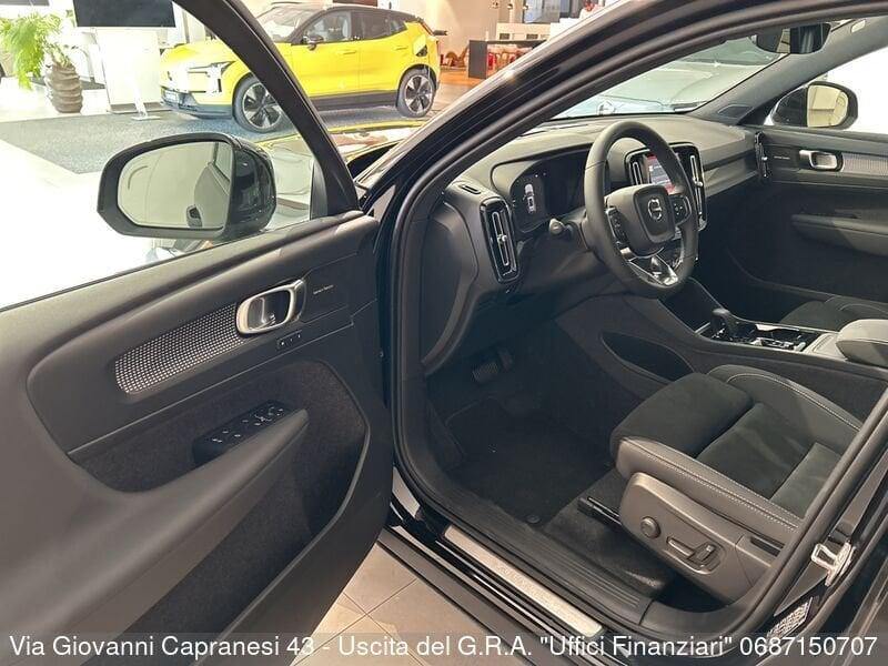 Volvo XC40 B3 automatico Ultra Black Edition