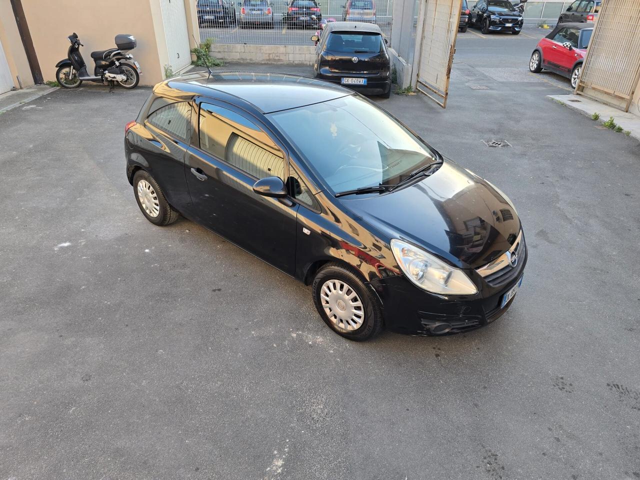 Opel Corsa 1.0 12V 3 porte Club con soli 70mila km possibilita 12 mesi garanzia