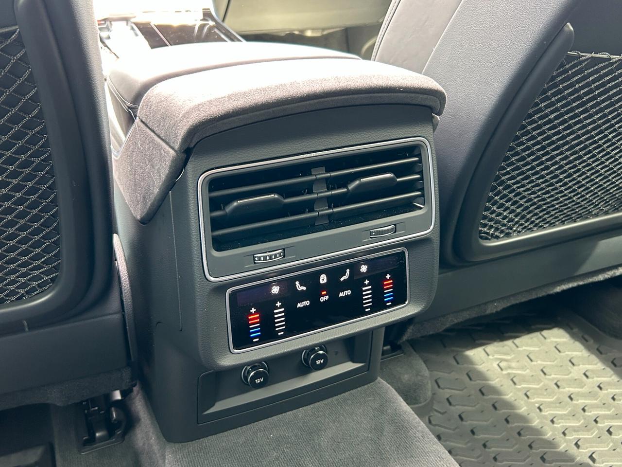 Audi RS Q8 4.0 mhev quattro tiptronic