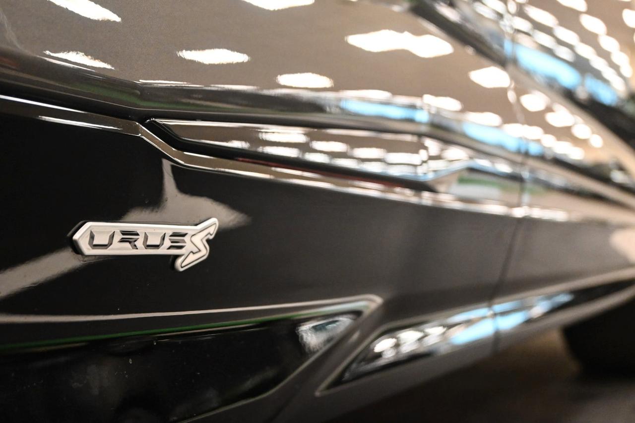 LAMBORGHINI Urus Urus 4.0 S