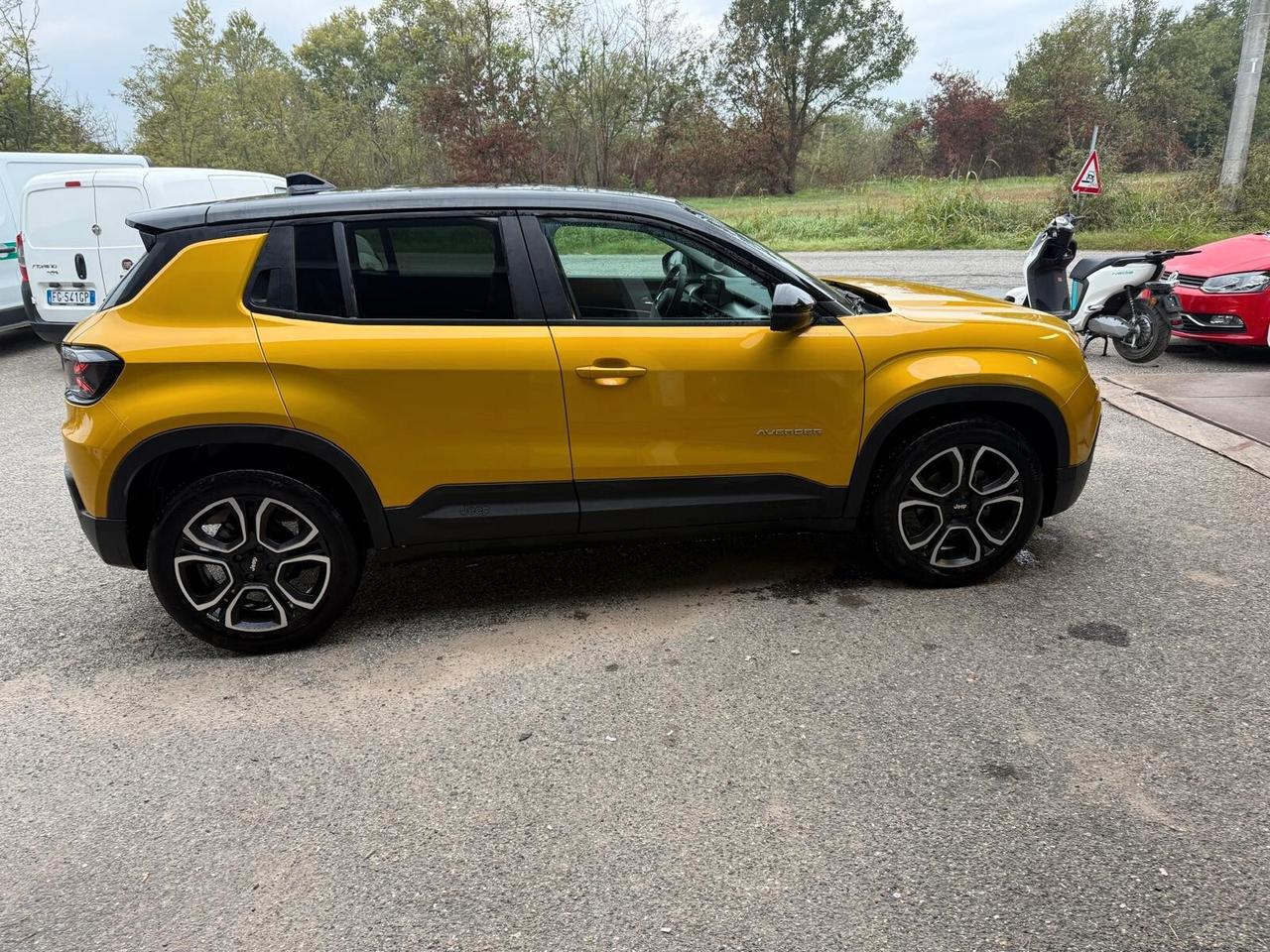Jeep Avenger 1.2 Turbo 100 CV Summit